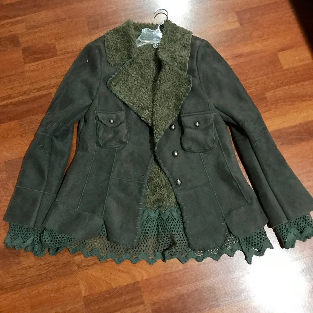 Army green coat new never worn with fleece sz L